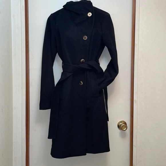 Michael Kors Jackets & Blazers - Black Michael Kors women’s XS coat   Never used excellent condition.